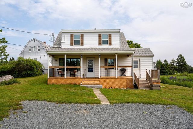 1729 Ketch Harbour Road — exterior