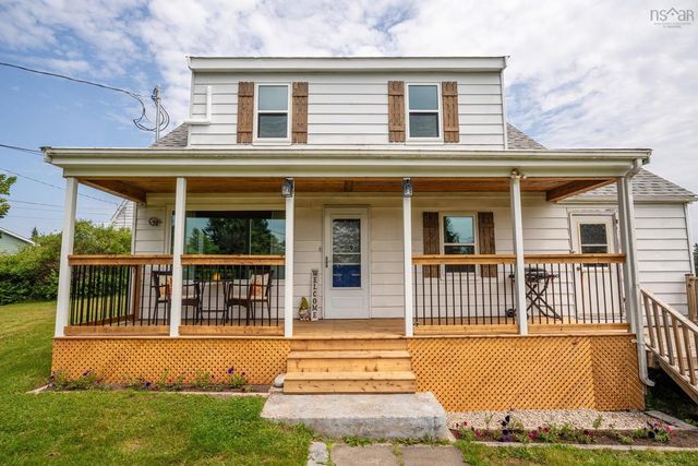 1729 Ketch Harbour Road — photo 2